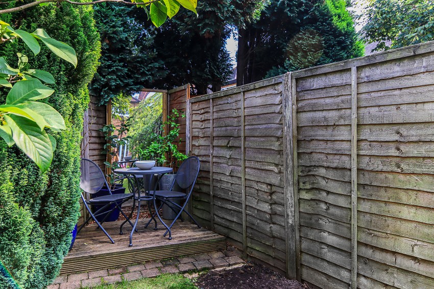 4bedroom detached house for sale in Stoneleigh Road, Solihull