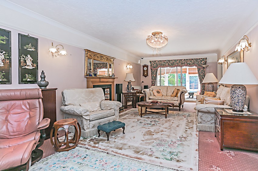 5bedroom detached house for sale in Whitefields Road, Solihull