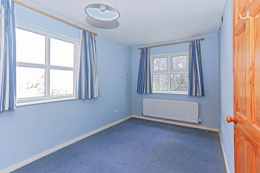 4bedroom detached house for sale in Ullenhall Road, Knowle, Solihull