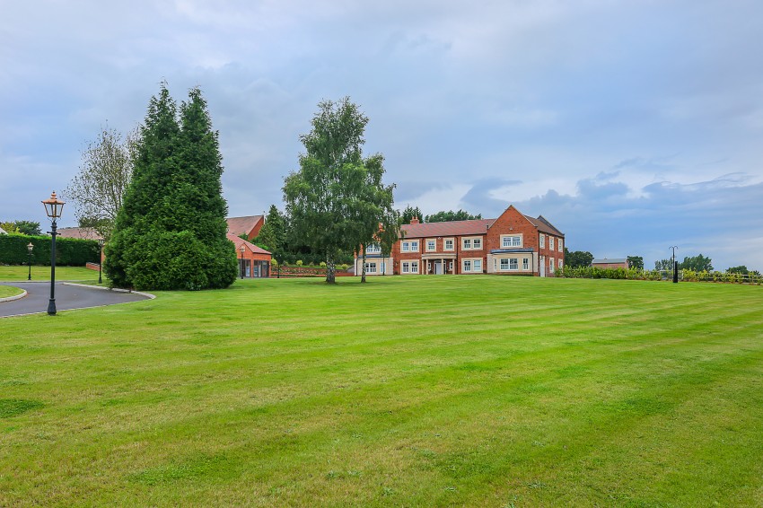 5bedroom detached house for sale in Mill Lane, Fillongley, Coventry