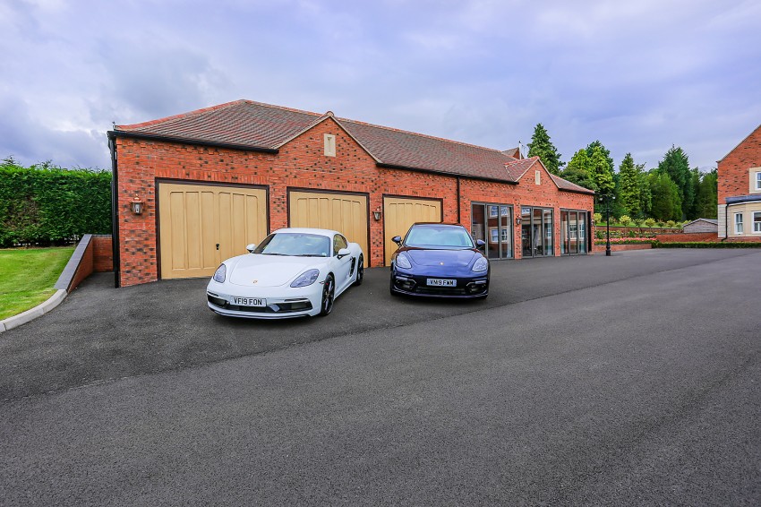 5bedroom detached house for sale in Mill Lane, Fillongley, Coventry