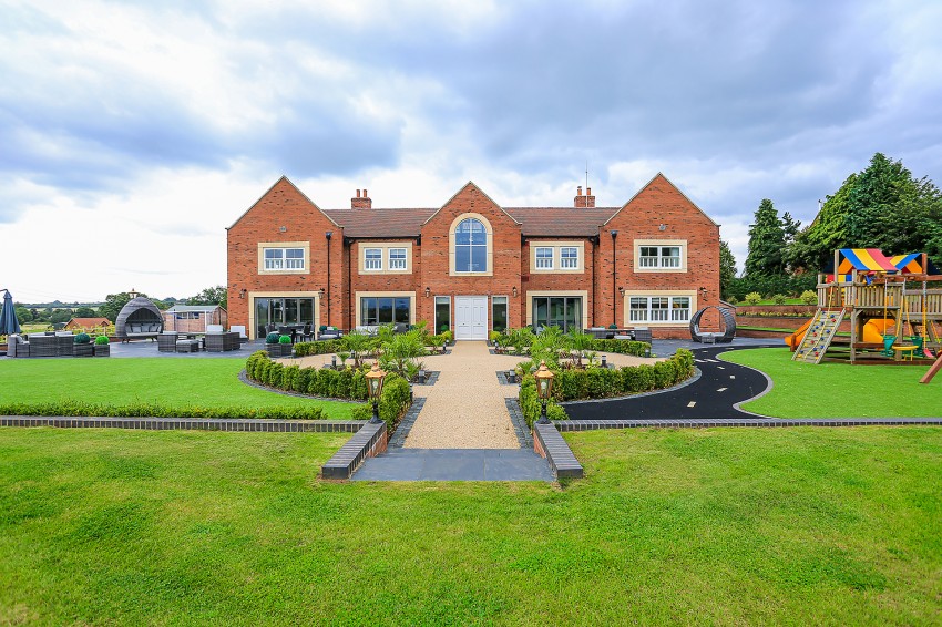 5bedroom detached house for sale in Mill Lane, Fillongley, Coventry