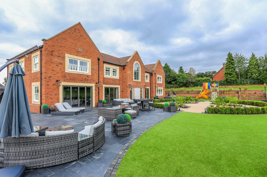 5bedroom detached house for sale in Mill Lane, Fillongley, Coventry