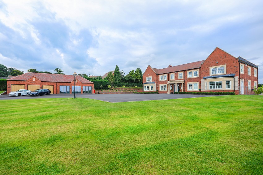 5bedroom detached house for sale in Mill Lane, Fillongley, Coventry