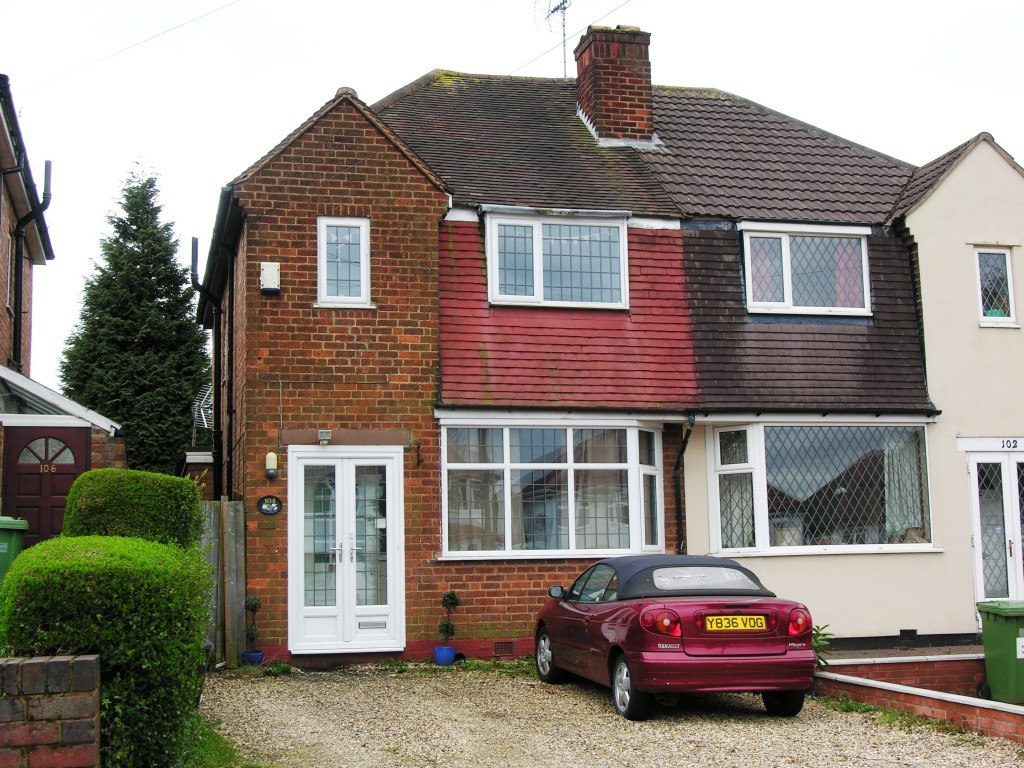 3bedroom semidetached house for sale in Pierce Avenue, Solihull