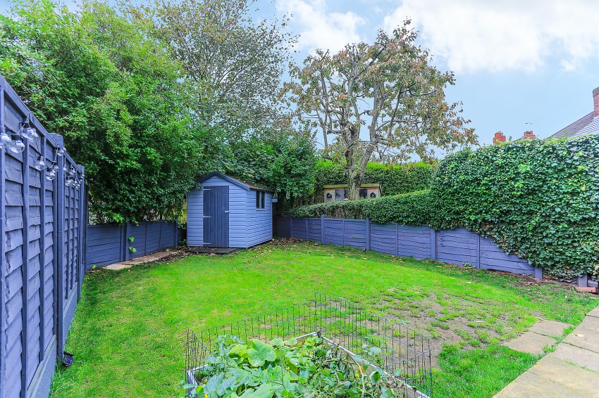 3bedroom semidetached house for sale in Shalford Road, Solihull