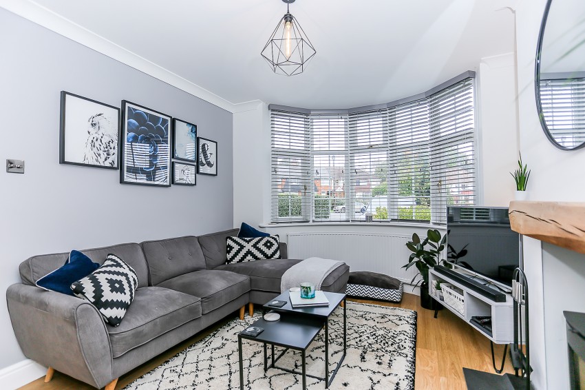 3bedroom semidetached house for sale in Shalford Road, Solihull