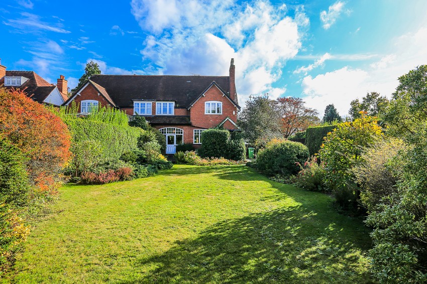4bedroom semidetached house for sale in Whitefields Road, Solihull