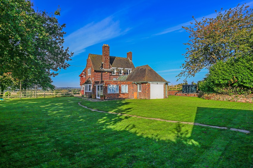 5bedroom detached house for sale in Church Lane, Maxstoke, Birmingham