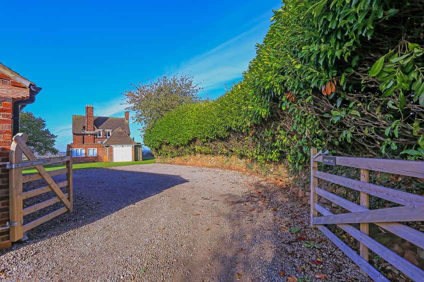 5bedroom detached house for sale in Church Lane, Maxstoke, Birmingham