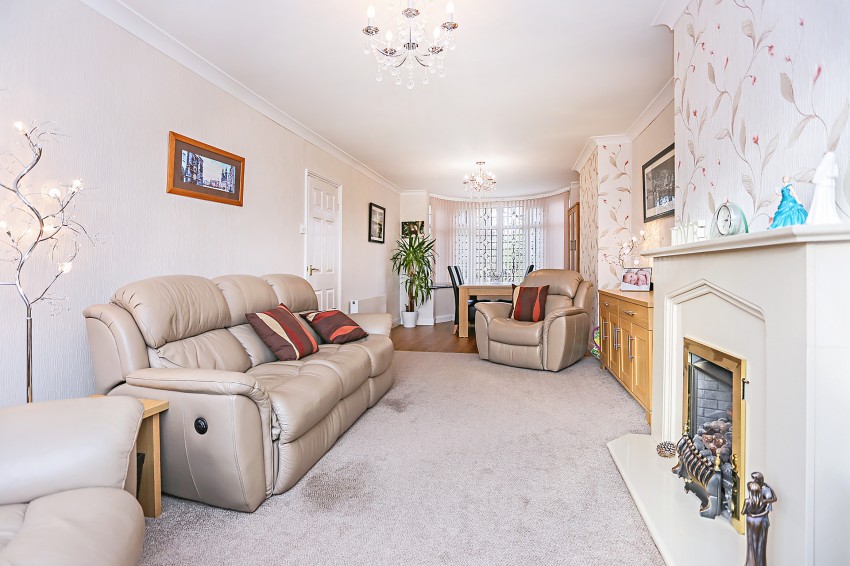3bedroom semidetached house for sale in Wagon Lane, Solihull