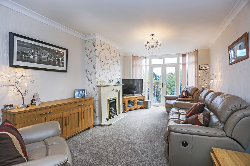 3bedroom semidetached house for sale in Wagon Lane, Solihull