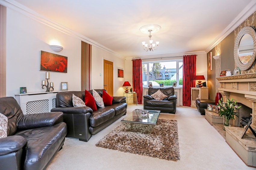 4bedroom detached house for sale in Ashlawn Crescent, Solihull