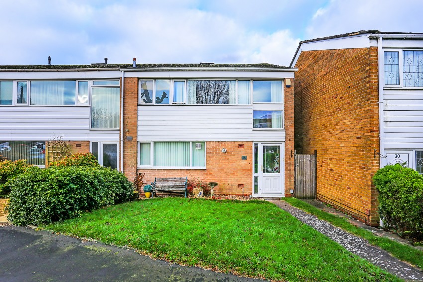 3bedroom town house for sale in Rowood Drive, Solihull