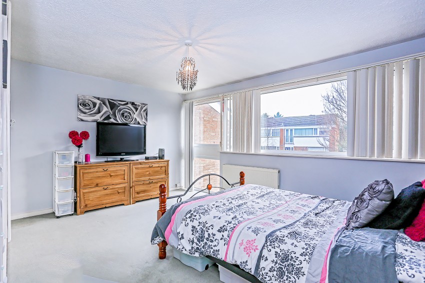 3bedroom town house for sale in Rowood Drive, Solihull
