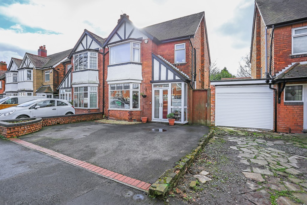 3bedroom semidetached house for sale in Lyndon Road, Solihull