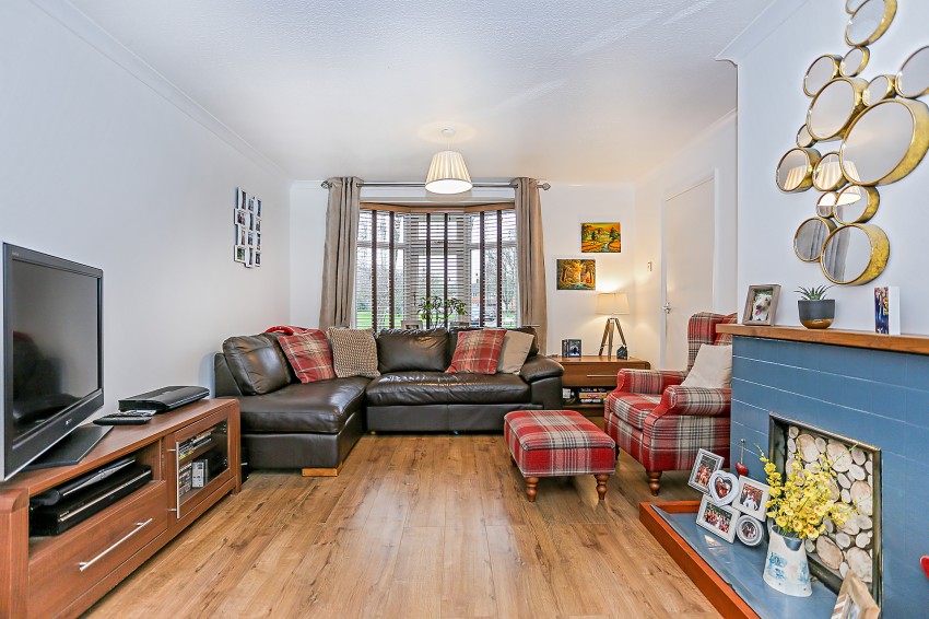 3bedroom town house for sale in Caldwell Grove, Solihull