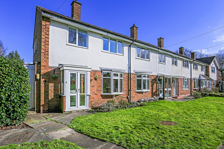 3bedroom town house for sale in Caldwell Grove, Solihull