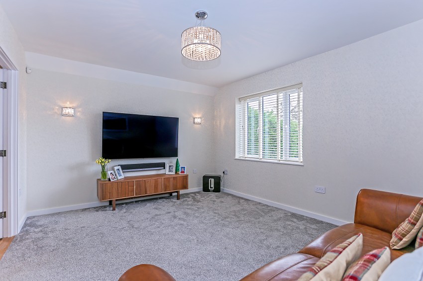 4bedroom semidetached house for sale in Road South, Coventry