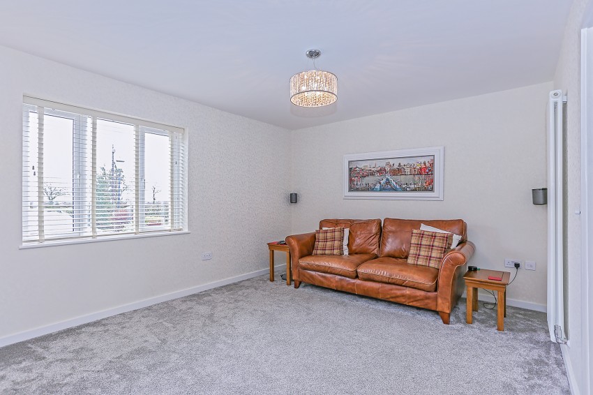 4bedroom semidetached house for sale in Road South, Coventry