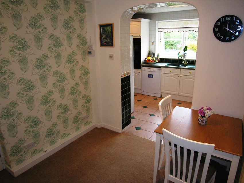 3bedroom semidetached house for sale in Seven Star Road, Solihull