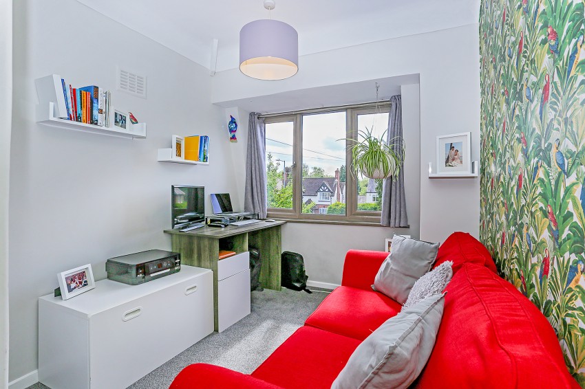 3bedroom semidetached house for sale in Clinton Lane, Kenilworth