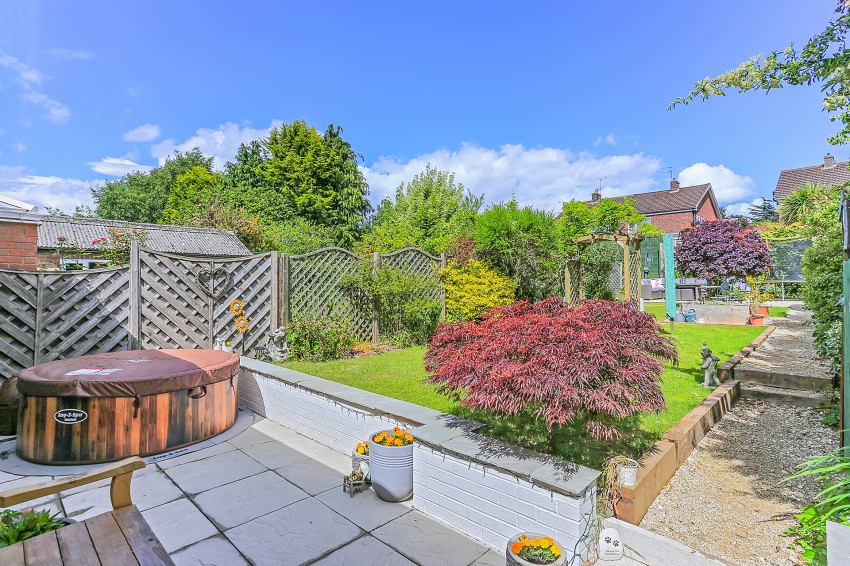 3bedroom semidetached house for sale in Clinton Lane, Kenilworth