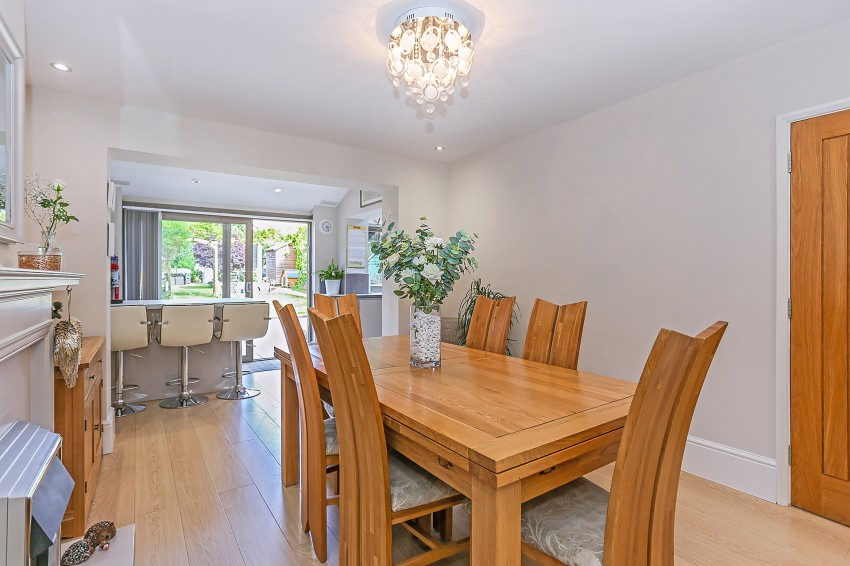 3bedroom semidetached house for sale in Clinton Lane, Kenilworth