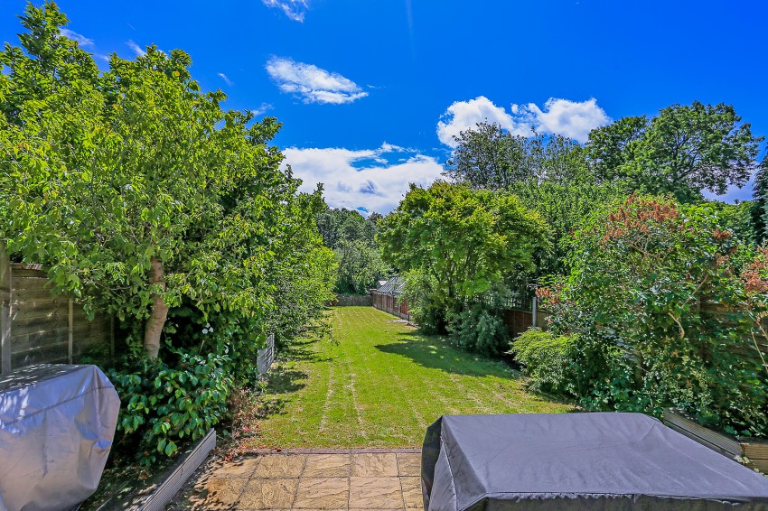 3bedroom link semidetached for sale in Lyndon Road, Solihull