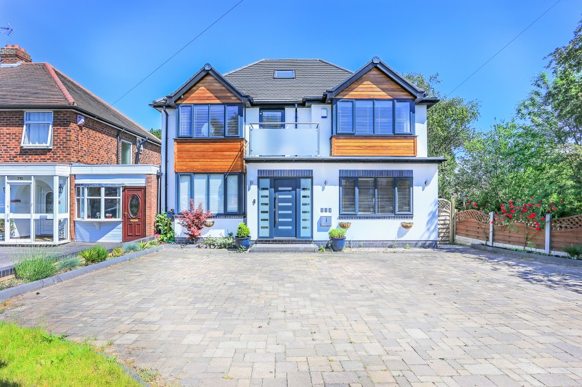 5bedroom detached house for sale in Hobs Moat Road, Solihull