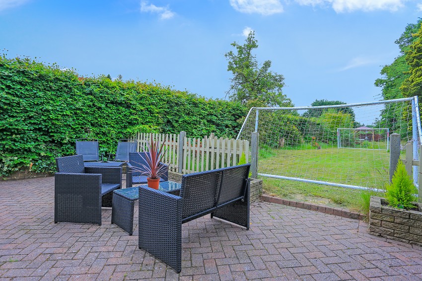 4bedroom semidetached house for sale in Broad Oaks Road, Solihull