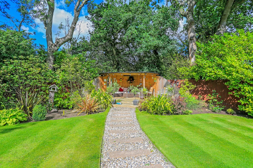 5bedroom detached house for sale in Norton Lane, Tidbury Green, Solihull