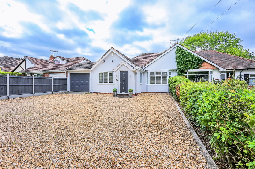 3bedroom bungalow for sale in Tilehouse Lane, Tidbury Green, Solihull