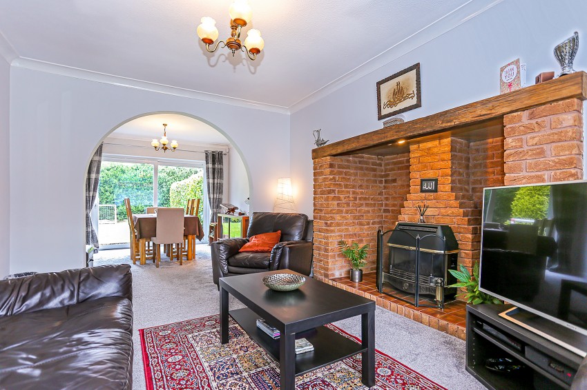 3bedroom detached house for sale in Willow Road, Solihull