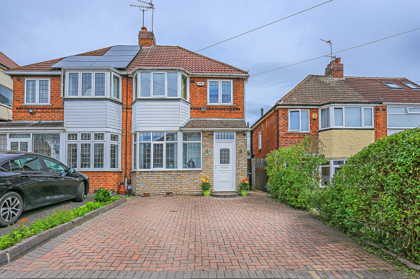 3bedroom semidetached house for sale in Aldershaw Road, Birmingham
