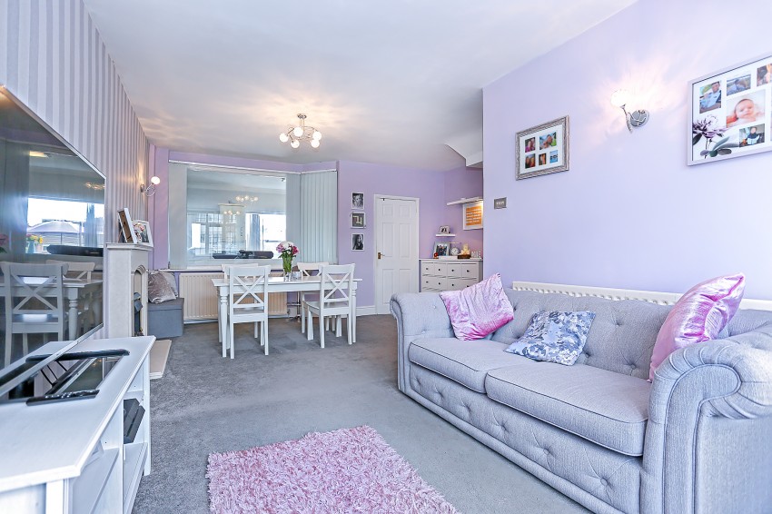 3bedroom semidetached house for sale in Aldershaw Road, Birmingham