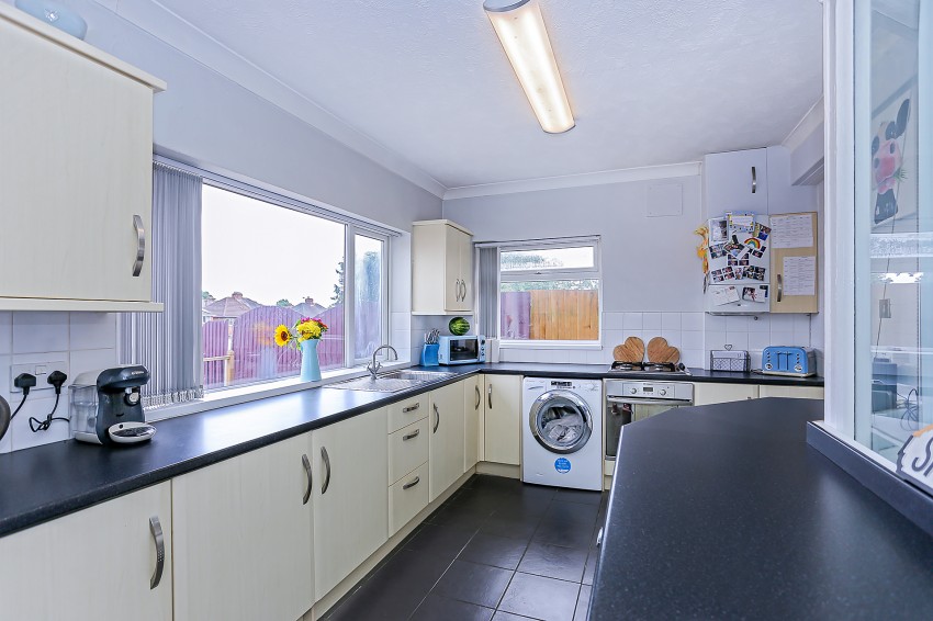 3bedroom semidetached house for sale in Aldershaw Road, Birmingham