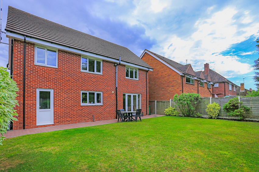 5bedroom detached house for sale in Monastery Drive, Solihull