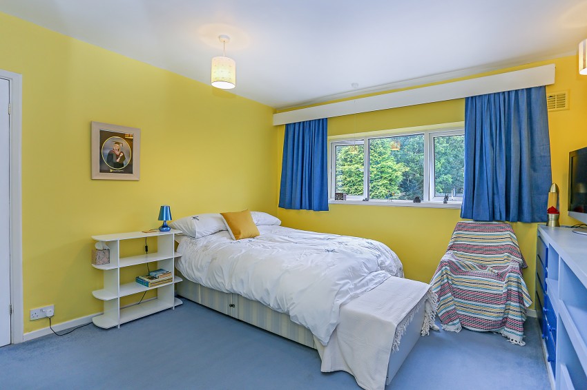 4bedroom semidetached house for sale in Cheltondale Road, Solihull