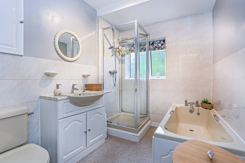 4bedroom semidetached house for sale in Cheltondale Road, Solihull