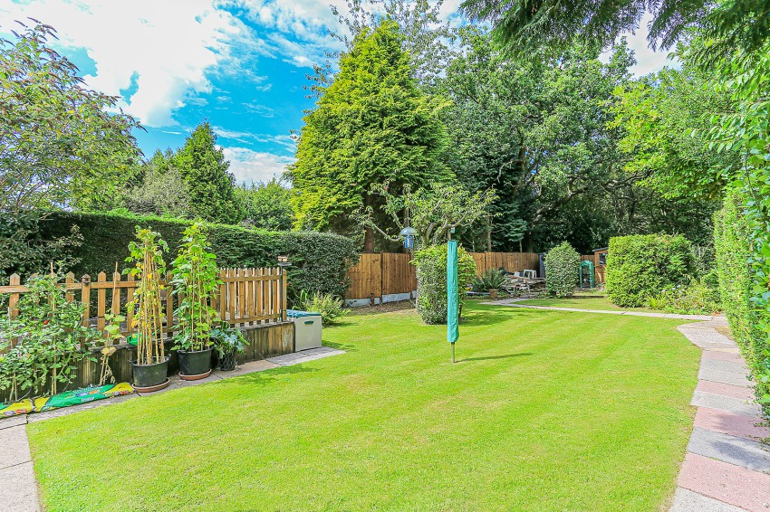 4bedroom semidetached house for sale in Cheltondale Road, Solihull