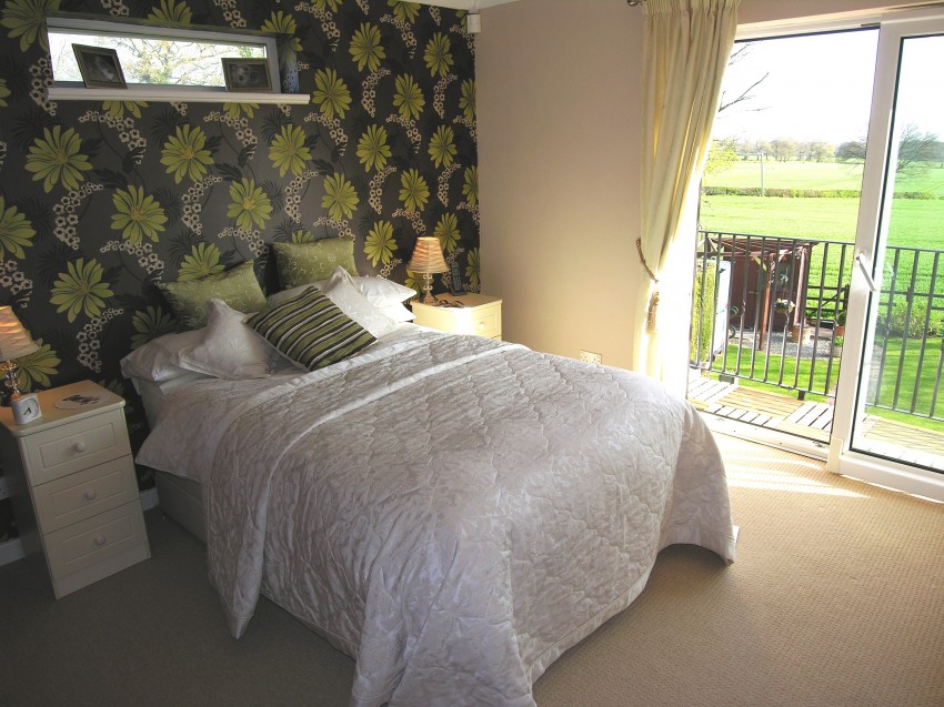 4bedroom detached house for sale in Back Lane, Meriden