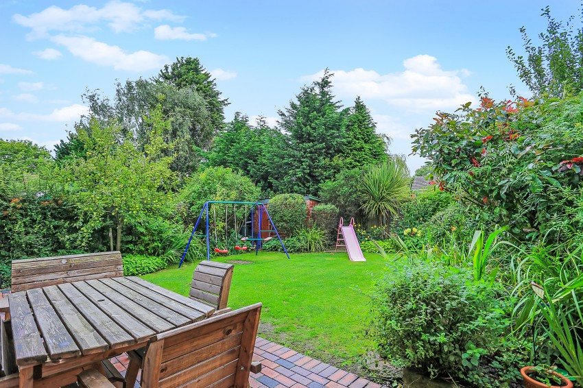 4bedroom semidetached house for sale in Hargrave Road, Shirley, Solihull