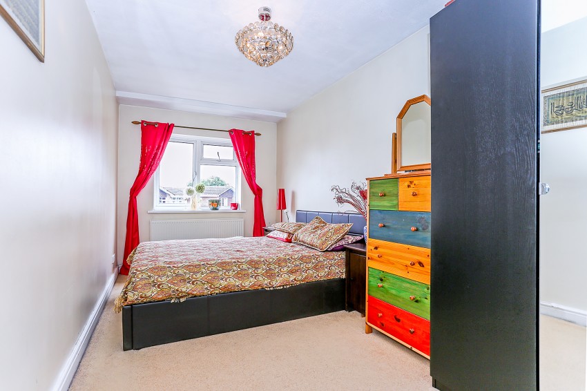 4bedroom semidetached house for sale in Hargrave Road, Shirley, Solihull