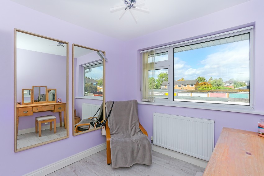 3bedroom town house for sale in Draycote Close, Solihull
