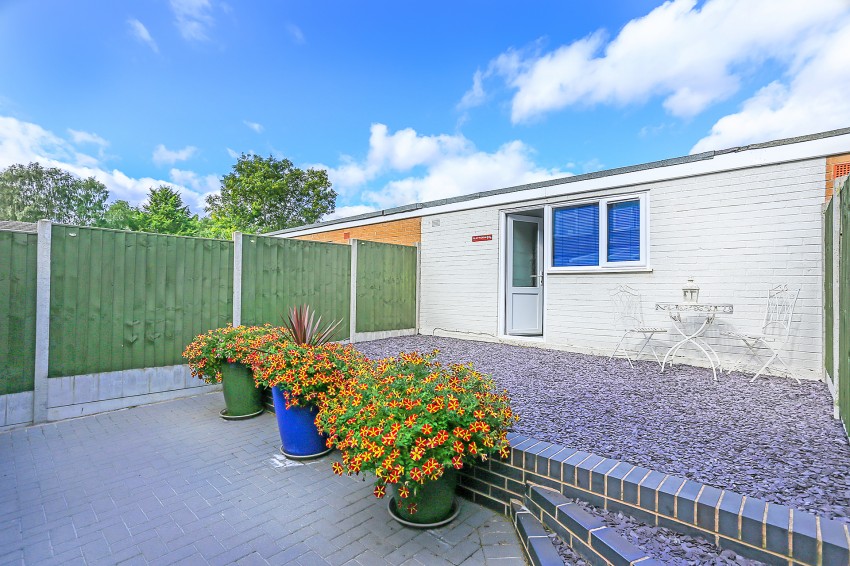 3bedroom town house for sale in Draycote Close, Solihull