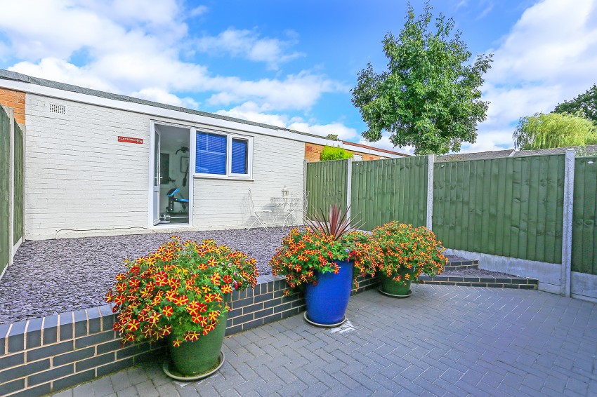 3bedroom town house for sale in Draycote Close, Solihull