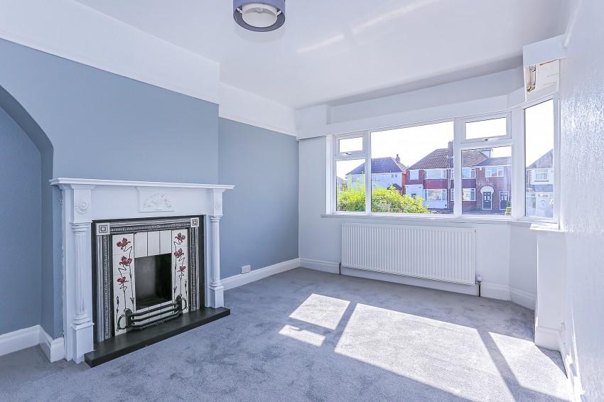 3bedroom semidetached house for sale in Pierce Avenue, Solihull
