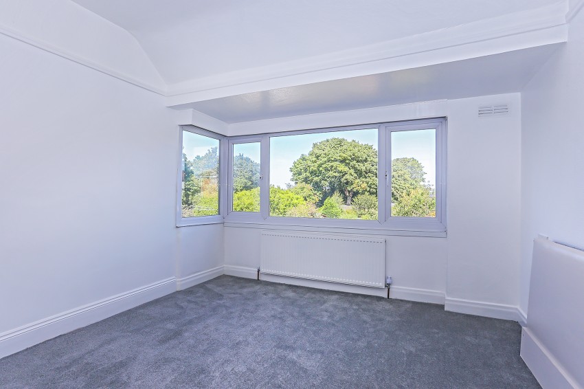 3bedroom semidetached house for sale in Pierce Avenue, Solihull