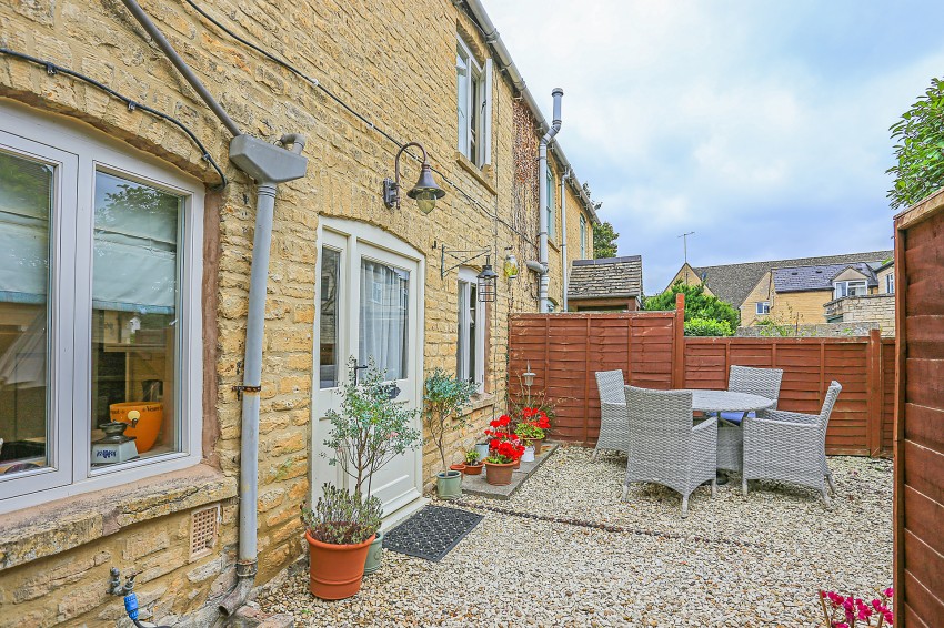 1bedroom cottage for sale in Lansdowne, BourtonOnTheWater, Cheltenham